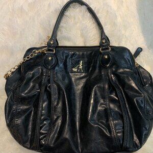 32 Scollard Canada - Black Hand Bag